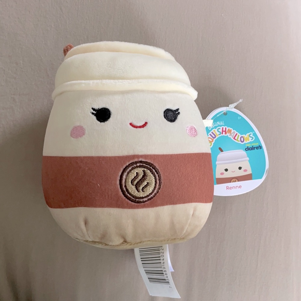BNWT Renne Latte Squishmallow 5”